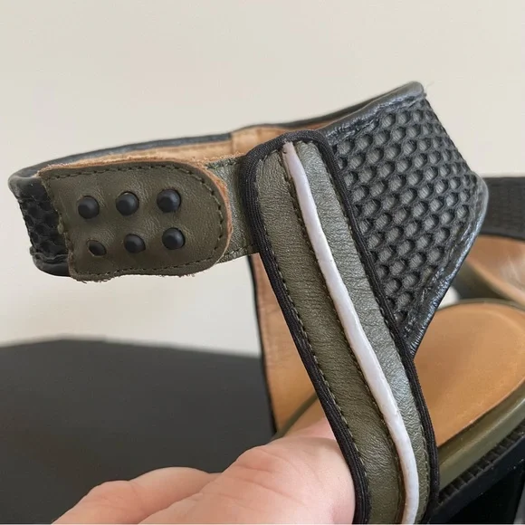 L.A.M.B. Carter Sandal With Lucite Heels - Picture 6 of 9